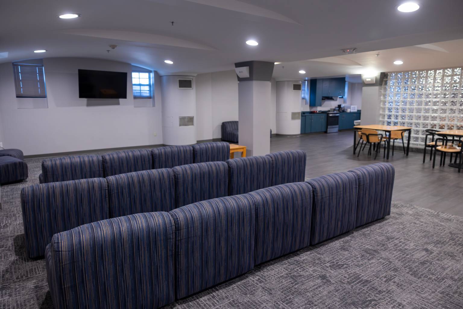 778A0676-Enhanced-NR