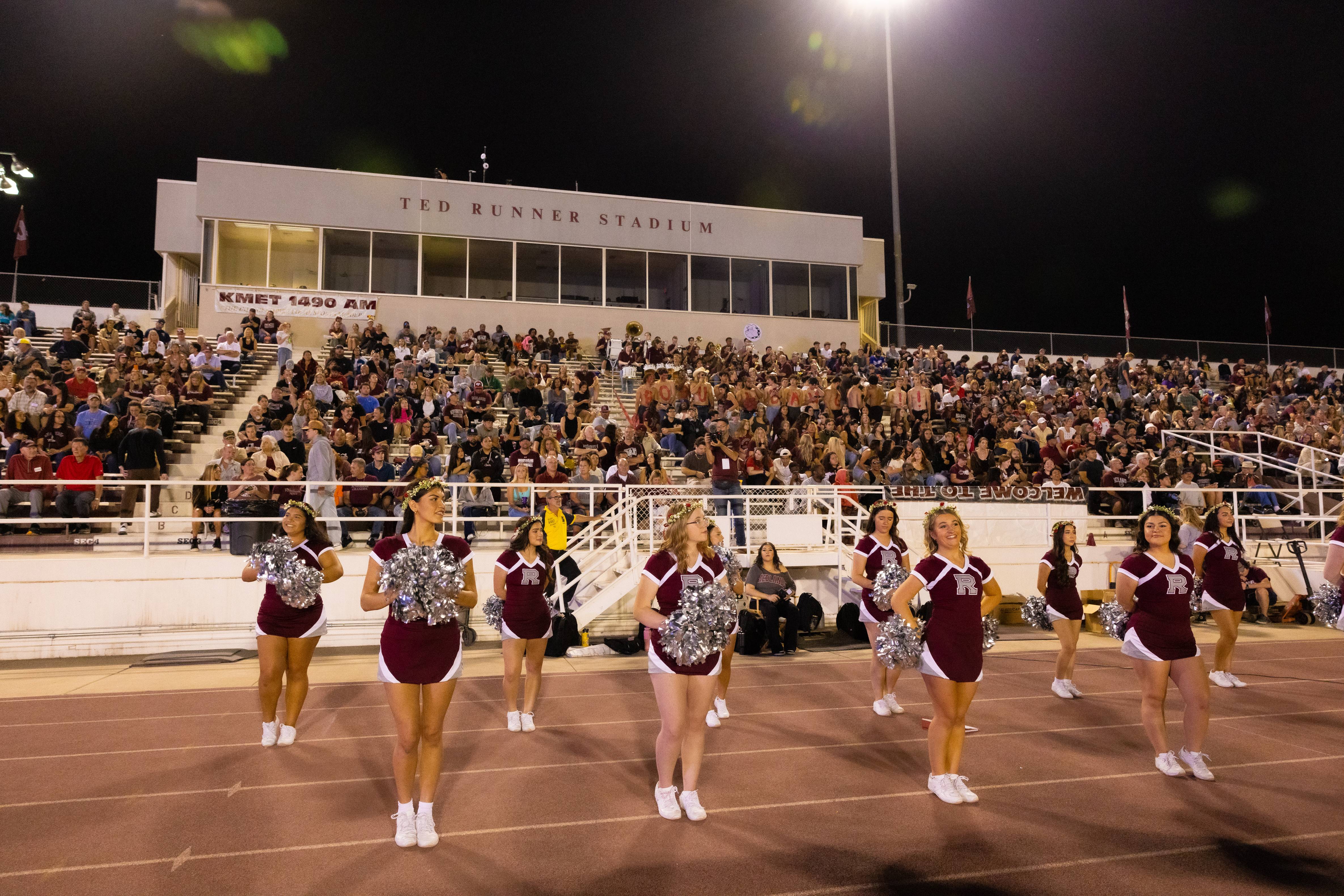 24-10-26 Football vs Claremont-FP - 0454