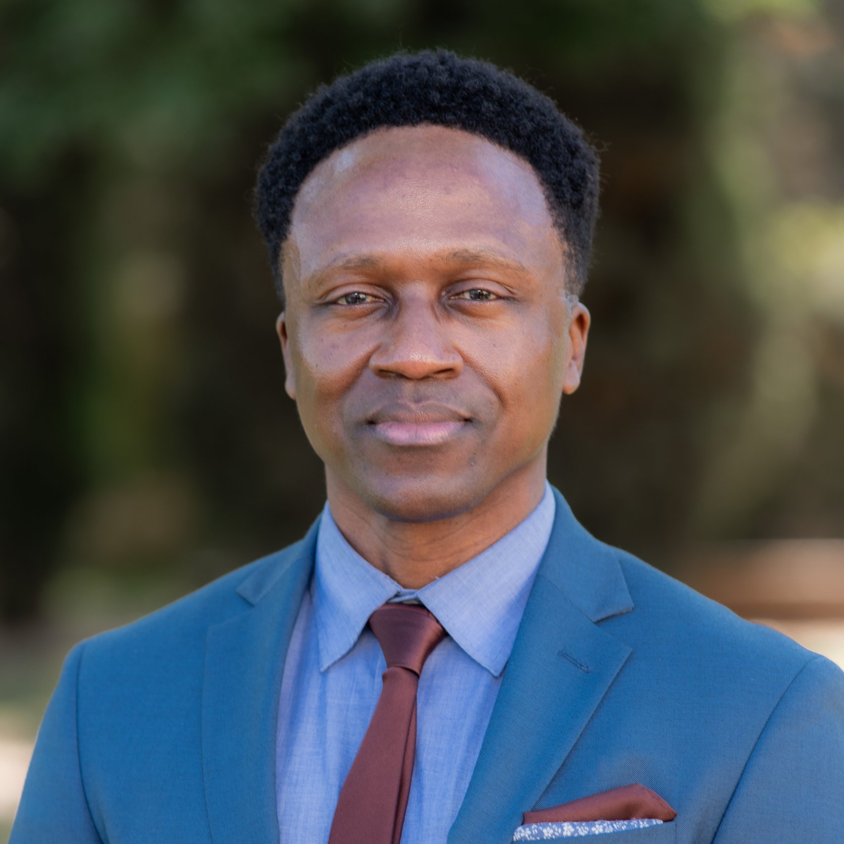 a man in a suit and tie